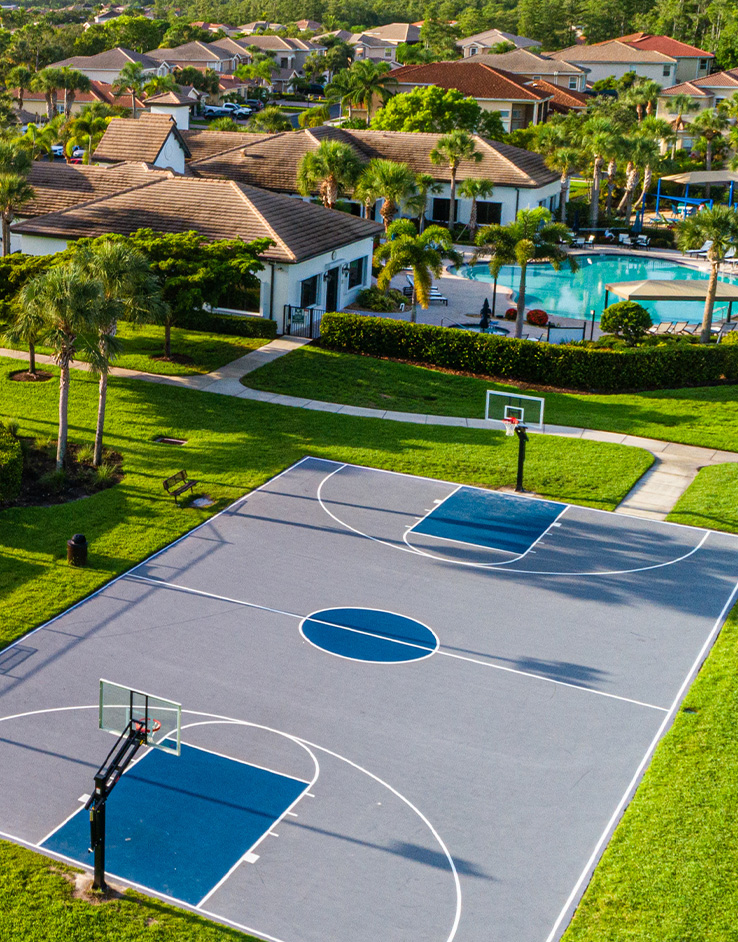 Basketball Court, Community Clubhouse and Pool in the Botanica Lakes Community Basketball Court, Community Clubhouse and Pool in the Botanica Lakes Community